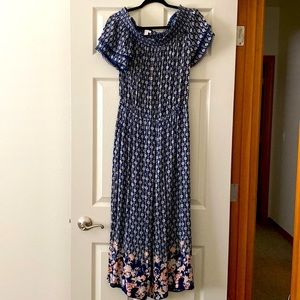 Super cute off the shoulder jumpsuit 3/4 length